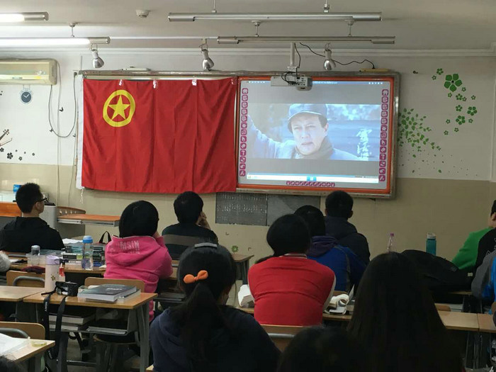 12七年 “勿忘国耻,开创未来”主题团会 观影活动_1.JPG