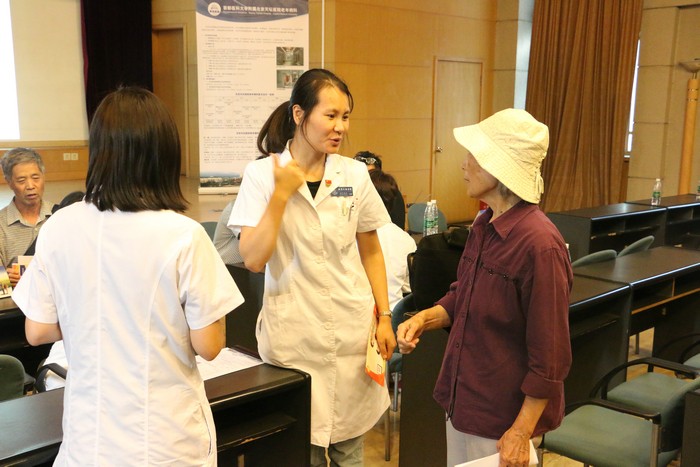 10、老年病科刘丽医生义诊_1.JPG